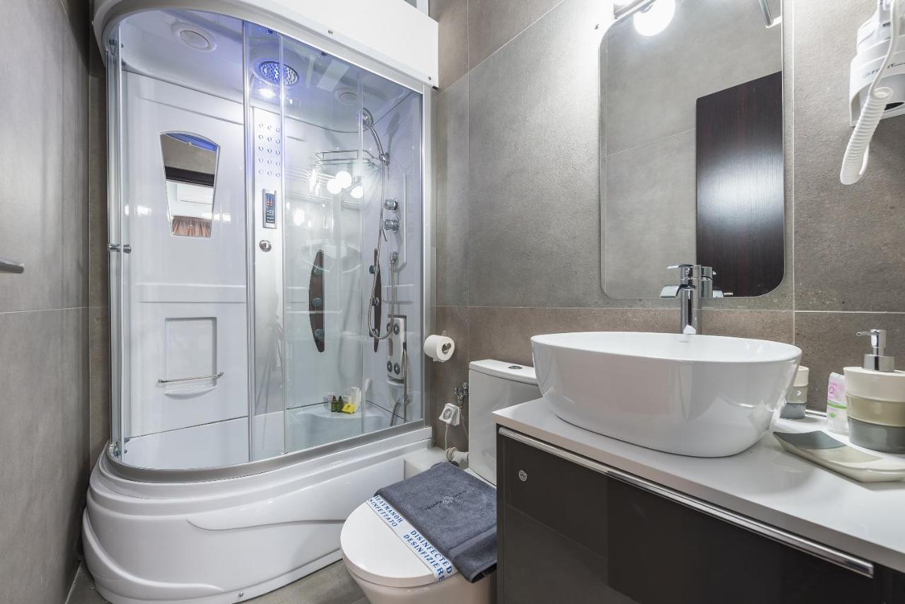 Iguana Gold Luxury Suites 1Min From Ermou Str Atenas Exterior foto