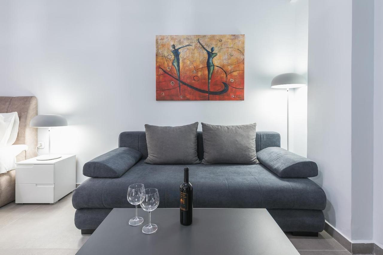 Iguana Gold Luxury Suites 1Min From Ermou Str Atenas Exterior foto